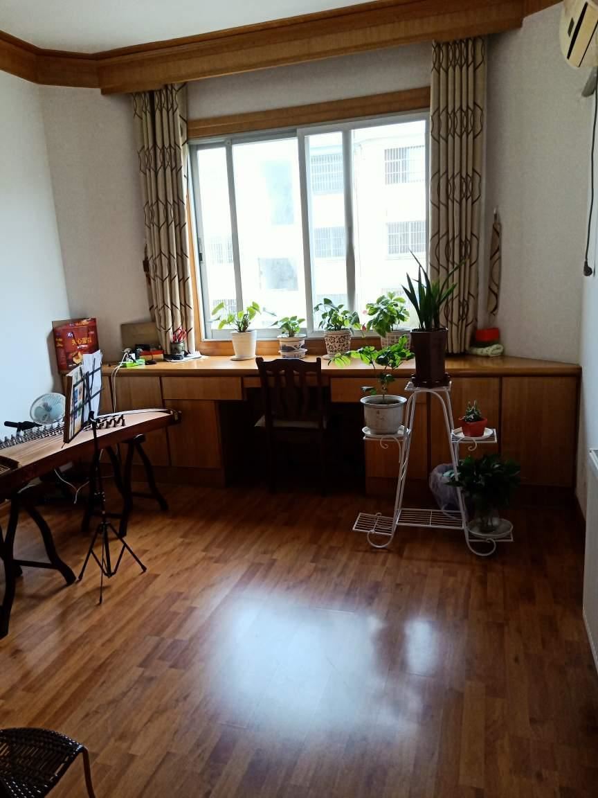 仙桃 旁德政園全屋新裝大三房帶暖氣片拎包入住