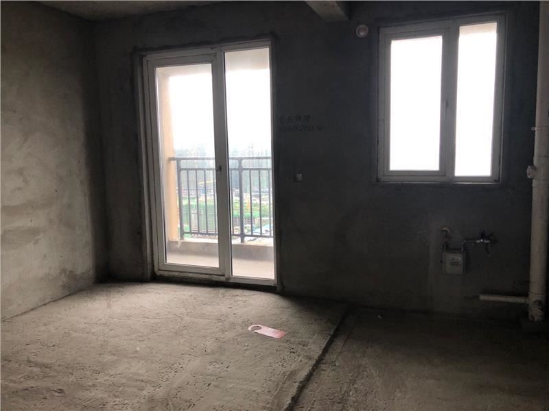 仙桃 旁滿庭春大三房送入戶花園毛坯 看房