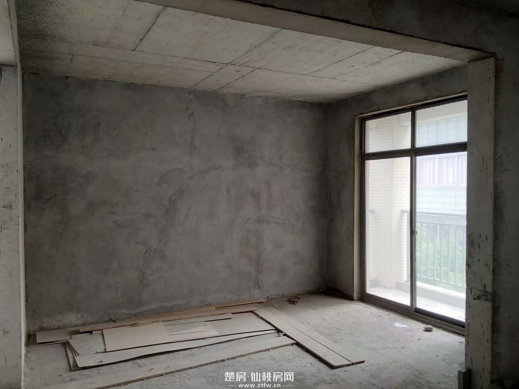 紅樹(shù)灣毛坯三房 仙桃 證滿兩年可按揭