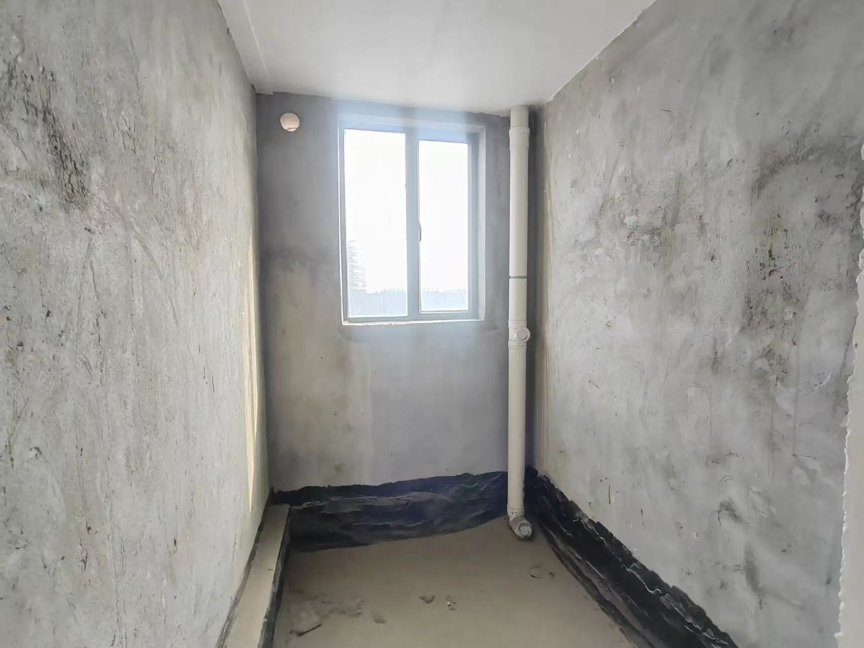 城南，新城华府，单价3200，电梯小高层，好楼层，证满二