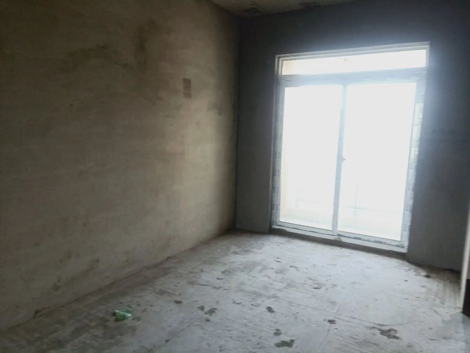 捡漏，城南，南国明珠，单价4000，送车位，大三房，南北双阳台，电梯20层