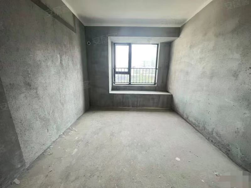 撿漏，城南，吾悅廣場，邊戶，4樓，3房2衛(wèi)現(xiàn)房，單價5700