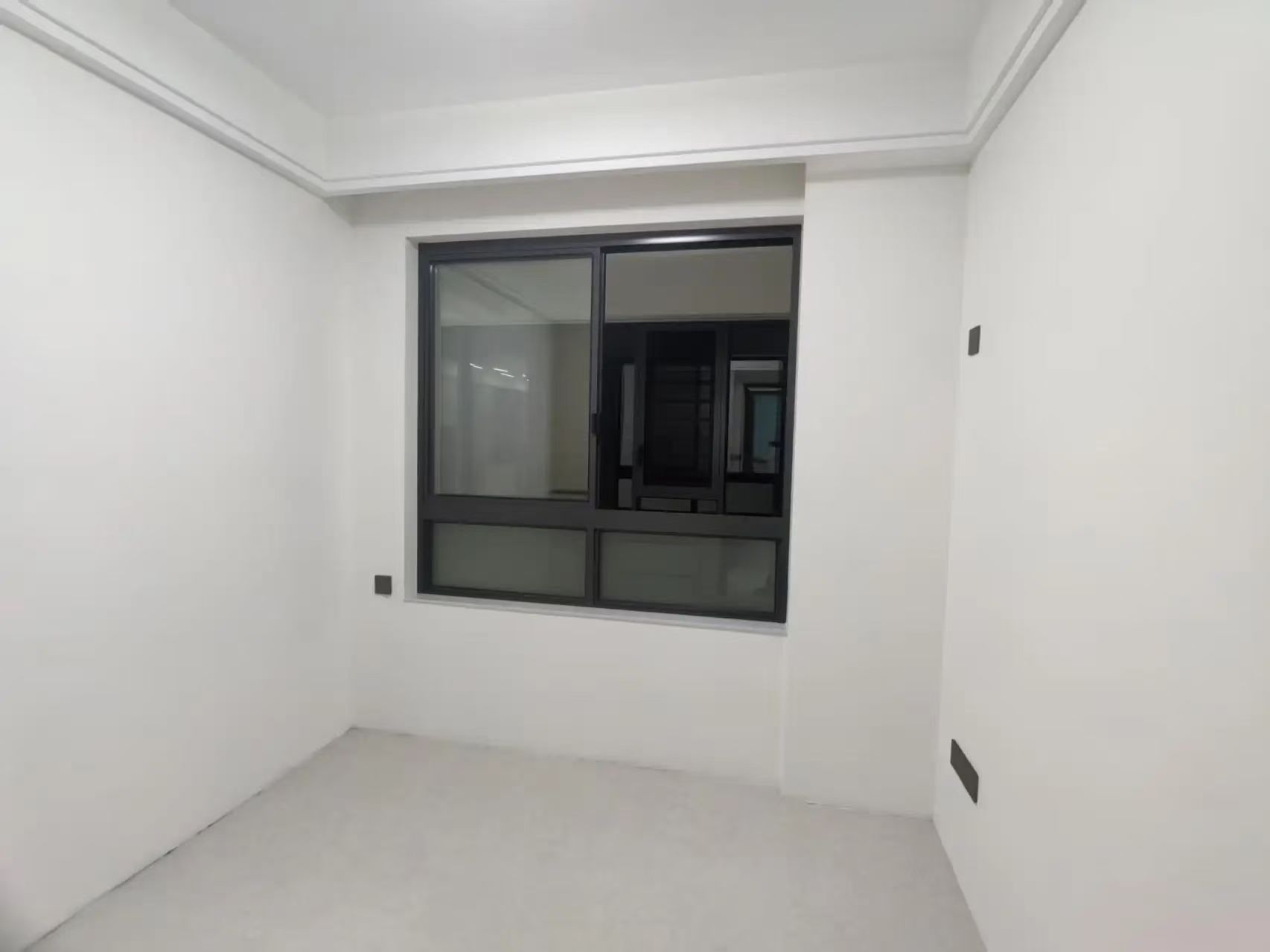 捡漏，城南锦绣江山望府，亏本出售，业主包满二，降价7万，精装两房