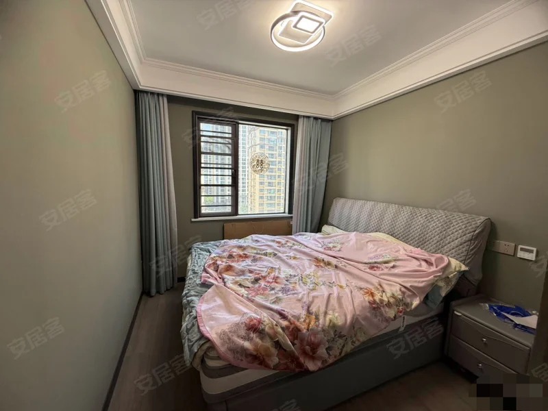 捡漏，城南，荣怀，小高层1梯1户，全新婚房，装修9.9成新。精装三房，朝阳晓学➕朝阳三中，