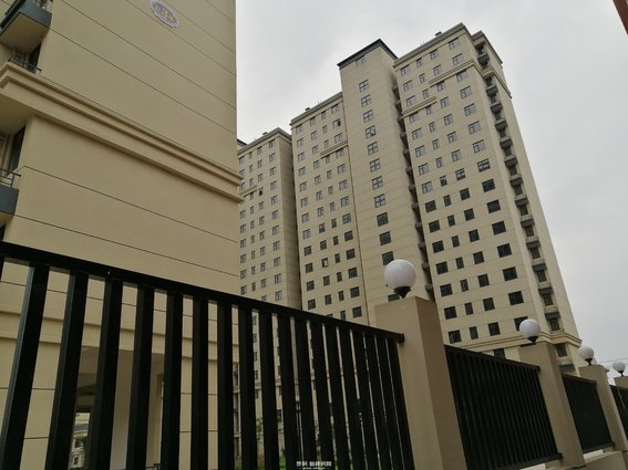 仙桃市人民医院对面骑尾社区电梯房出售