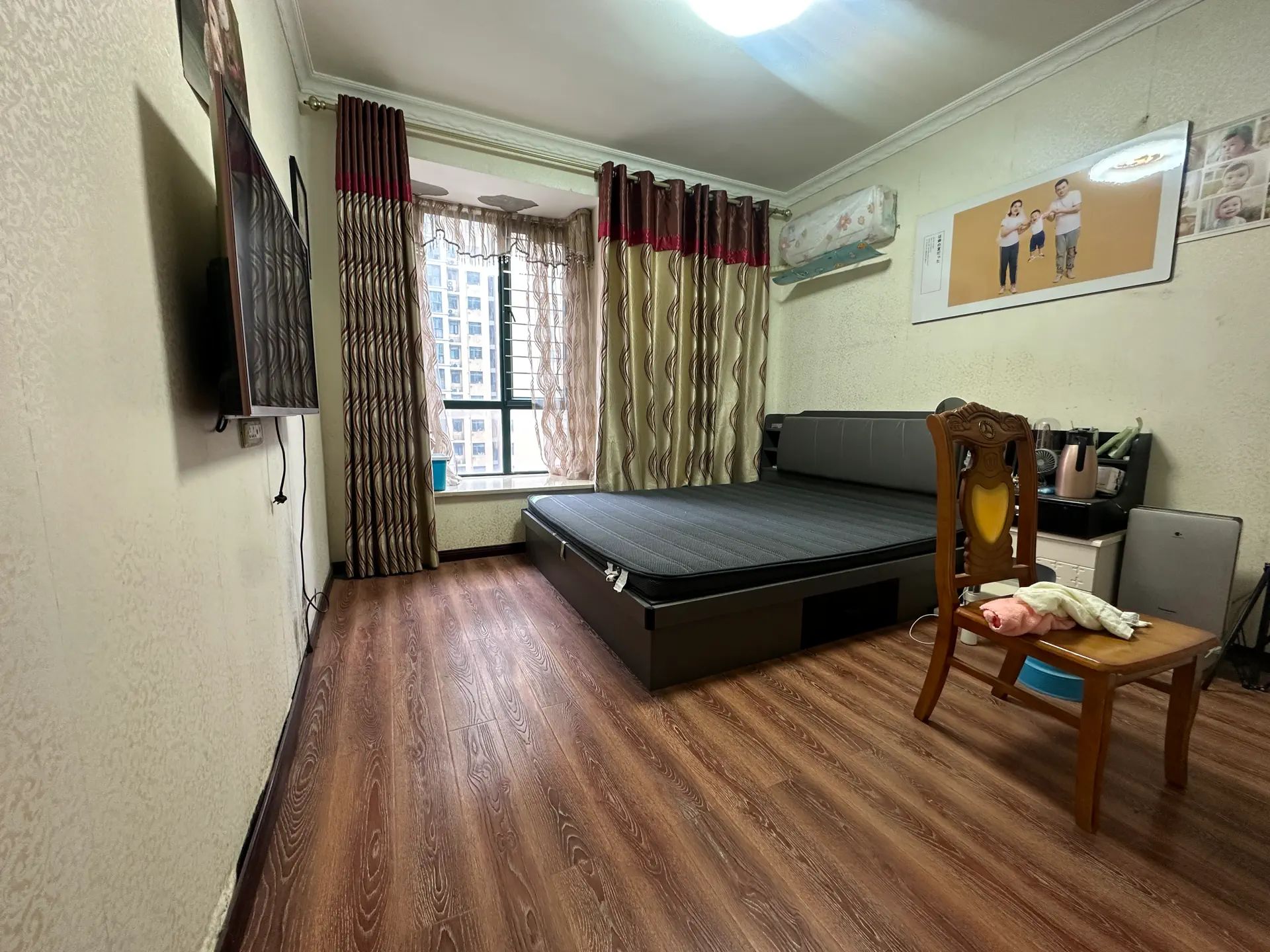 新城壹号3室2厅2卫精装修两证全优价出售