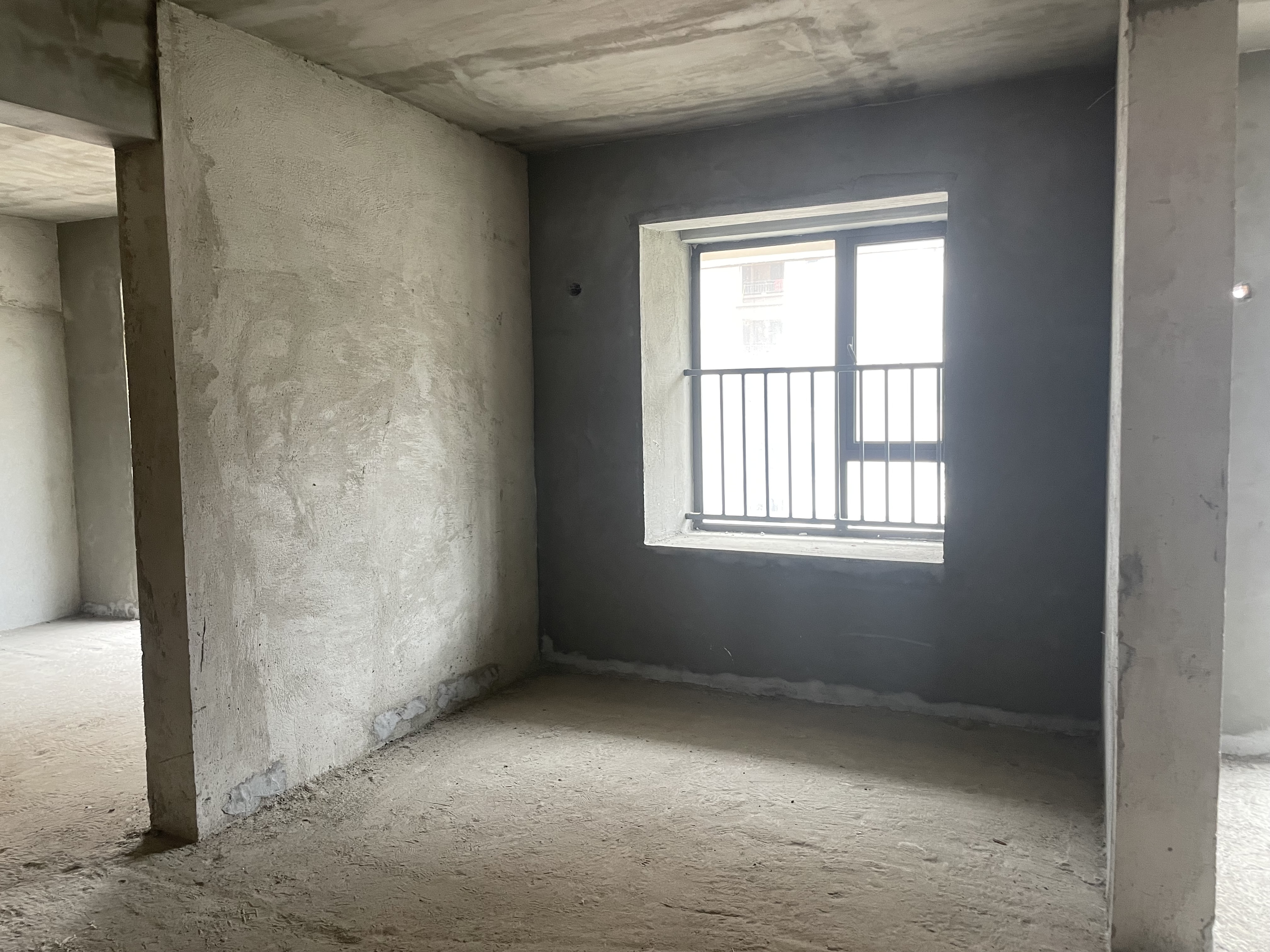 荣怀及第世家3室2厅2卫，全新毛坯房南面双阳台，优价出售！