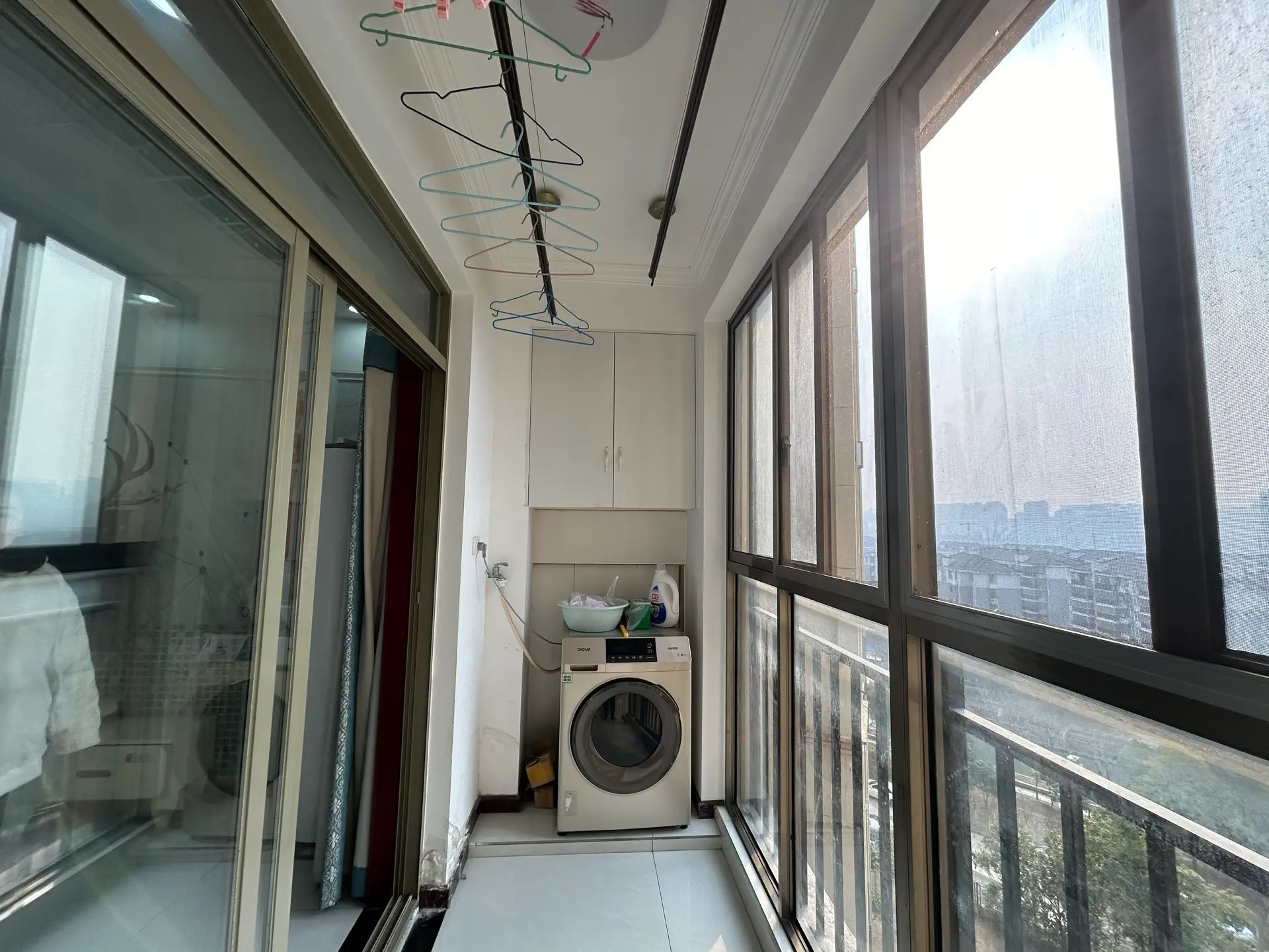 城南沔街次新小区，南国明珠捡漏四房，品牌装修，保养好，拎包入住