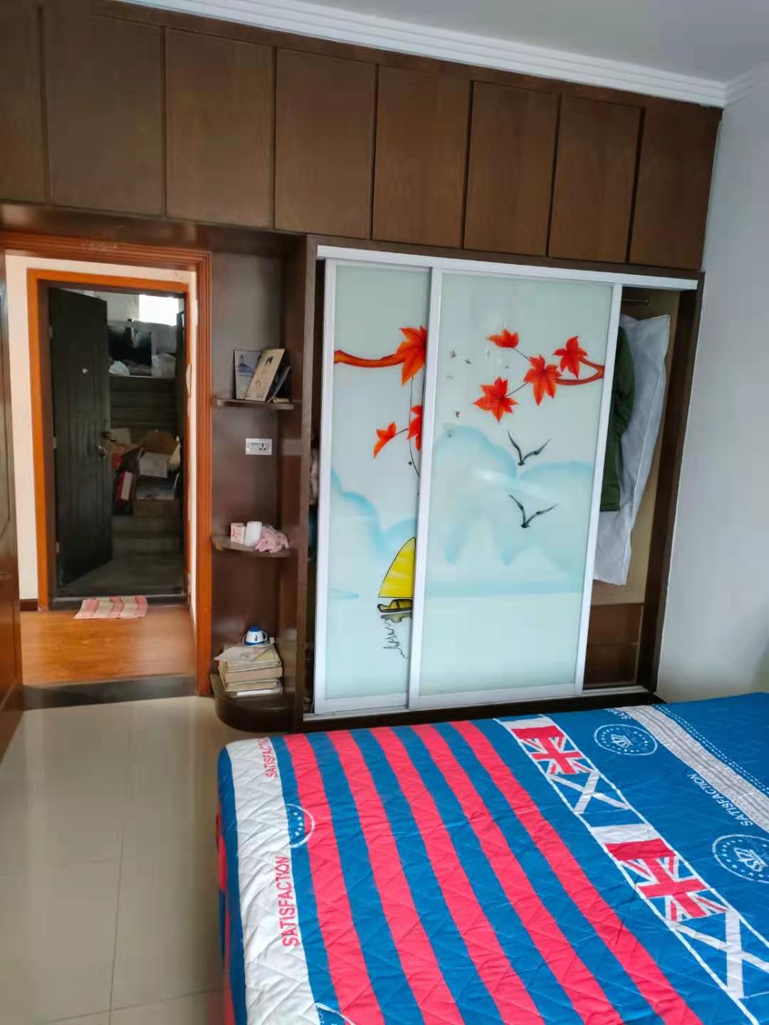 出售仙桃彭場德明對面鑫源小區(qū)120平房