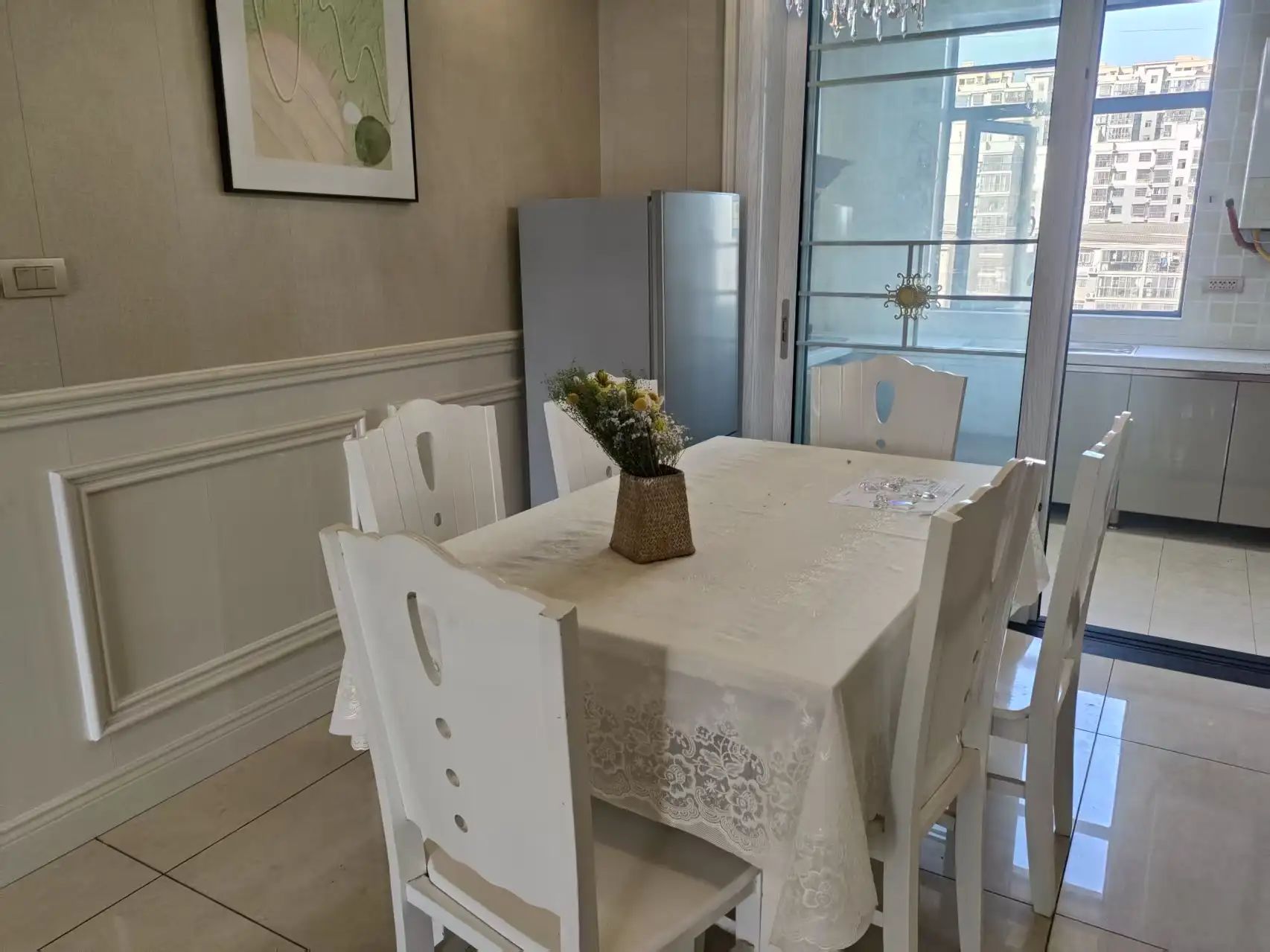 捡漏，城南，新城壹号，精装三房，欧式简约风，单价五千，拎包即住，证满二