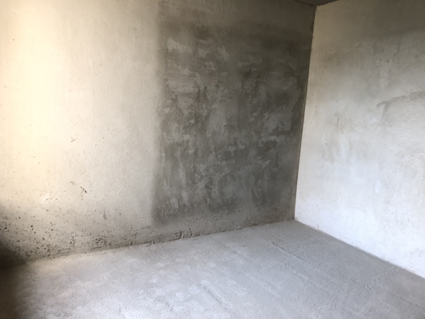新城花園城南電梯房，交通便利，商圈成熟，房東誠心出售