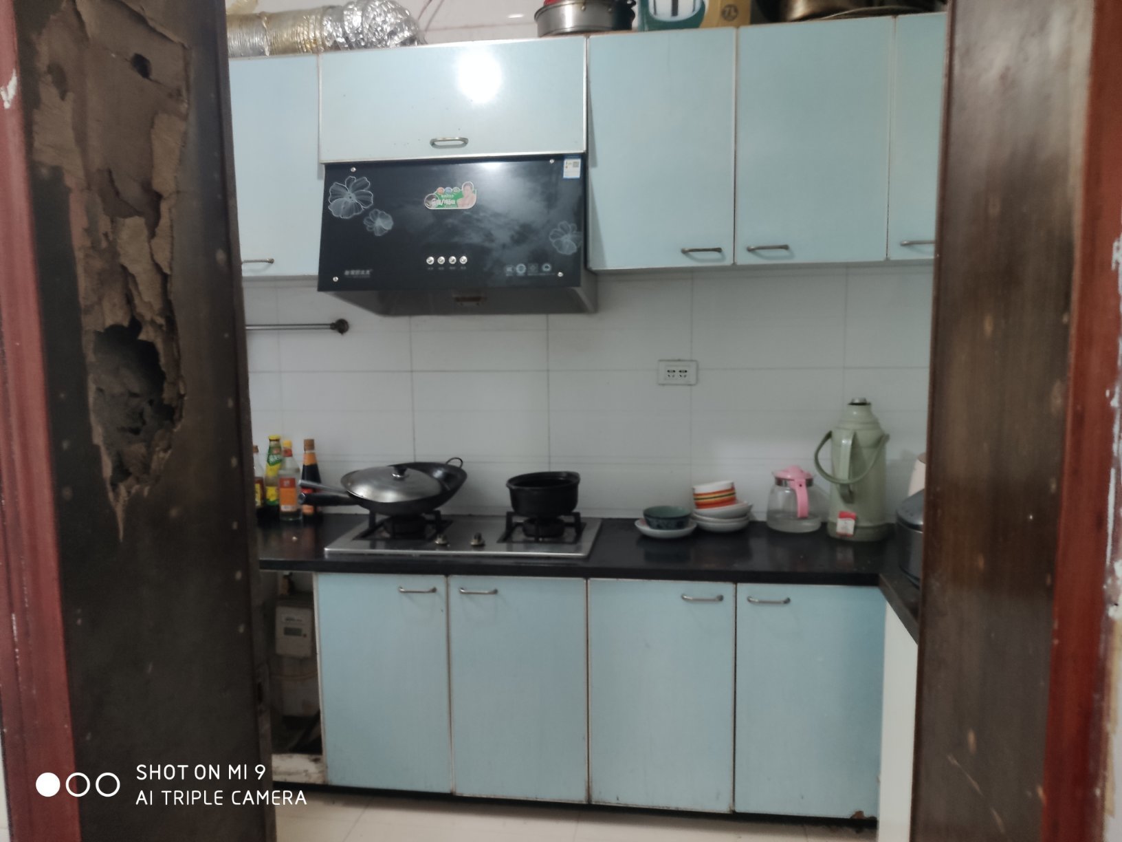 城東加油站工藝苑 地理位置非常優(yōu)越，房東急售。