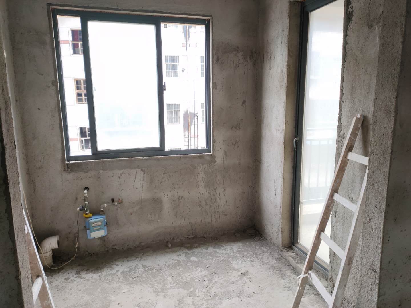 城東路安花園八中旁邊 房價格4字頭復式樓可按揭