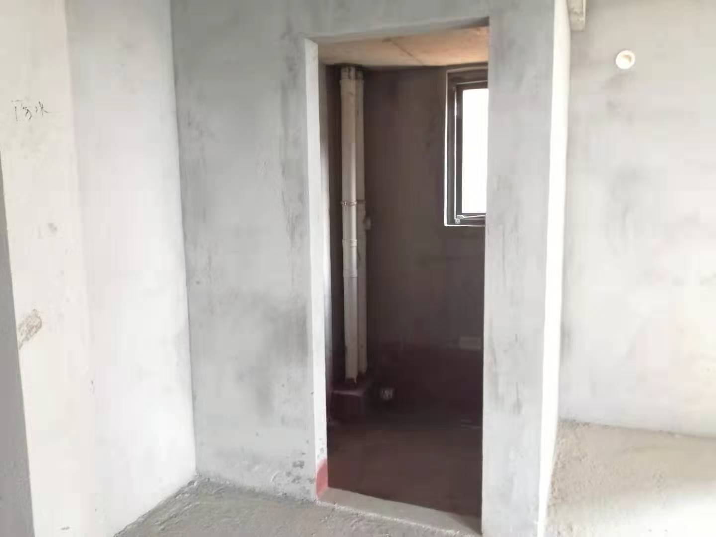 急售，捡漏，满庭春，电梯好楼层，满2，毛坯三房，33万