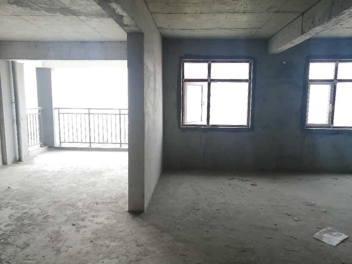 城南花園小區(qū)天誠緣，三房兩廳戶型方正樓層好，房東靠譜！看房方便!
