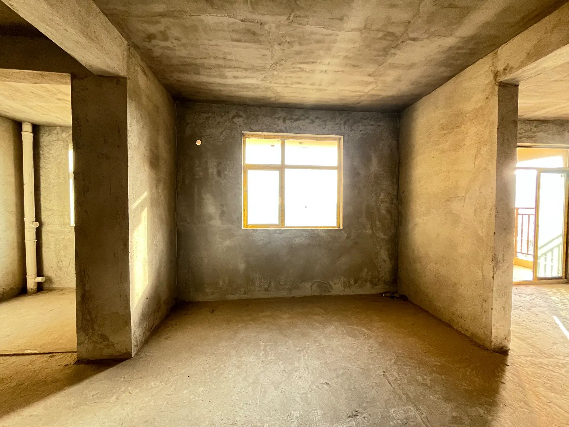 沔阳清华园，小高层，中间好楼层，边户，南北通透，证满二