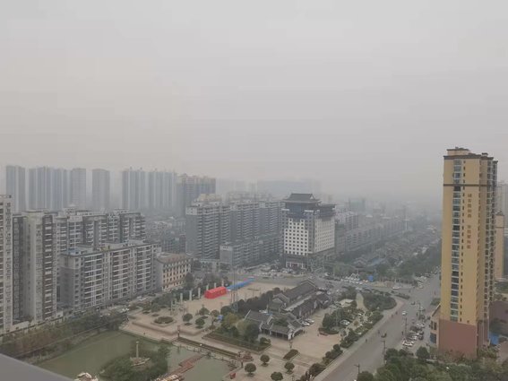 元泰未来城毛坯大平层湖景房超大阳台看房方便