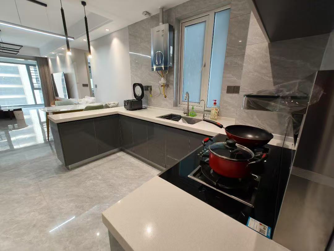 降价了，城南，森林国际北苑，全新装修，精装三房，电梯好楼层，捡漏