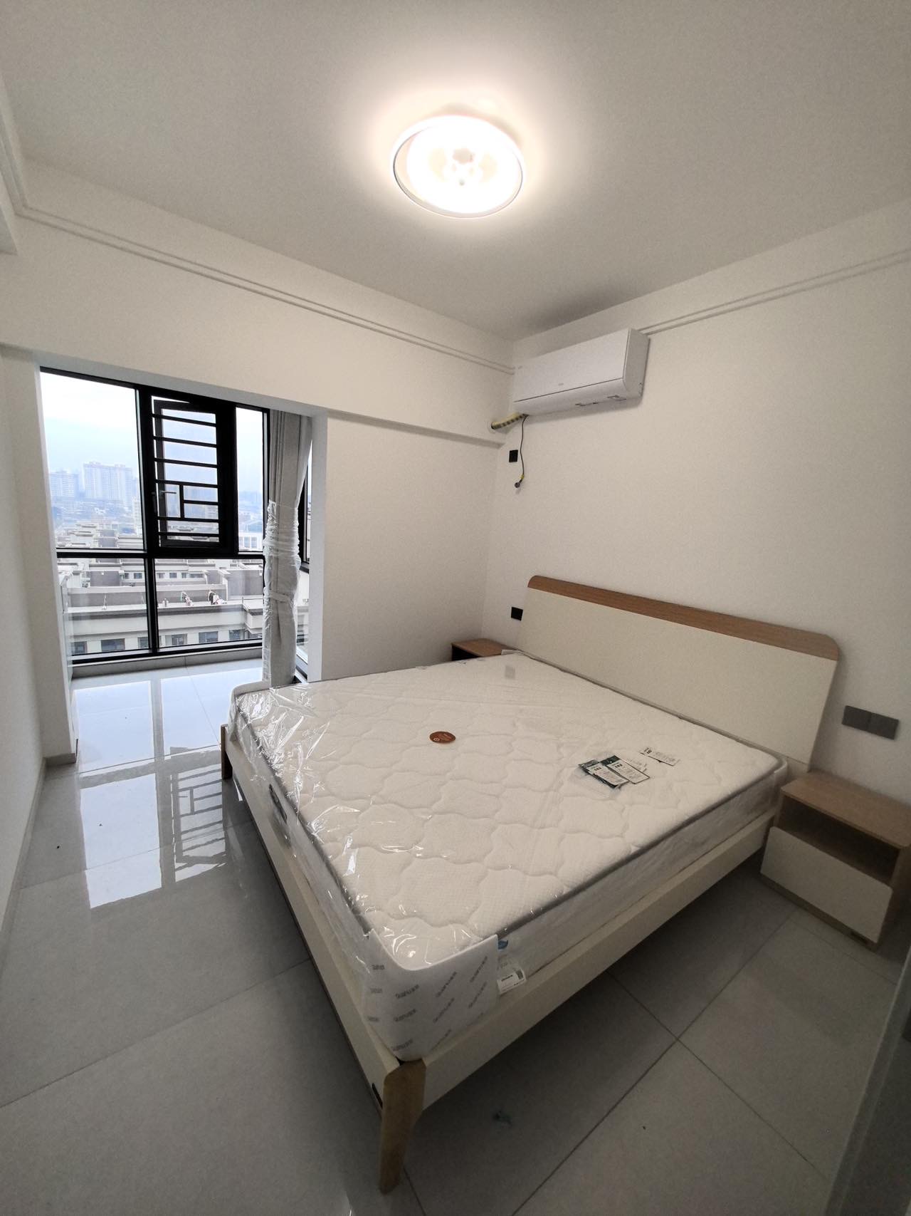 西城名苑2室2厅精装修拎包入住交通便利房东直租