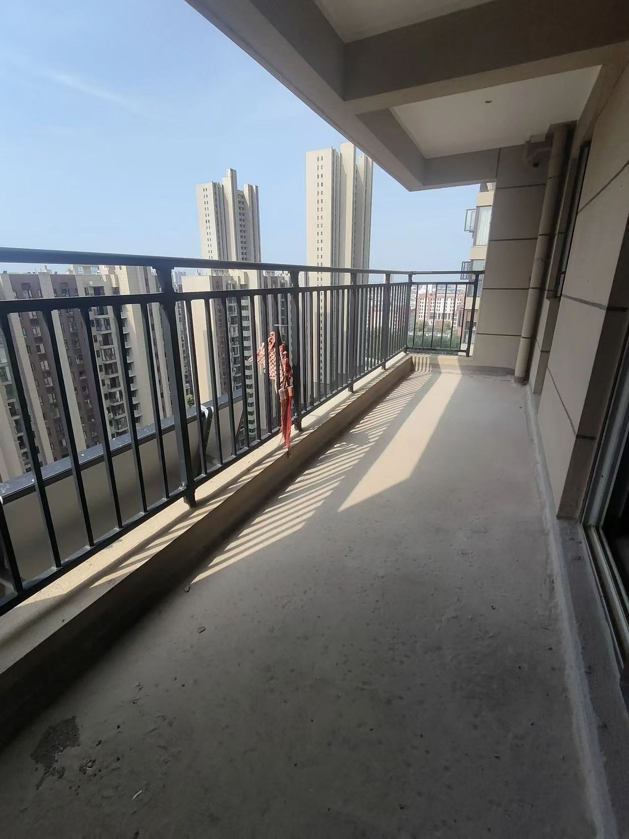 捡漏，单价5000不到，仙桃碧桂园，毛坯四房。好楼层19楼，