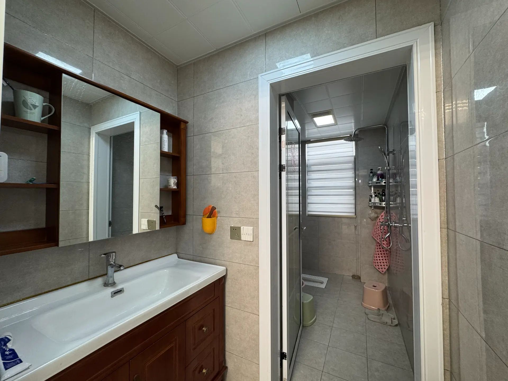 捡漏，康湾一品，3单价800，精装4房2卫，证满二，亏本出售