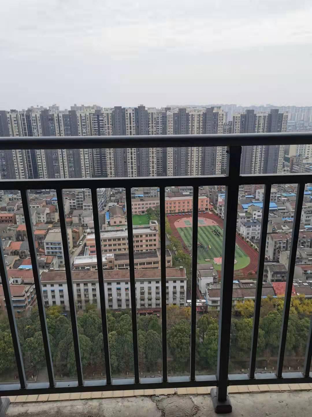 仙下河畔旁君临天下三室两厅两卫两阳台诚意出售！！