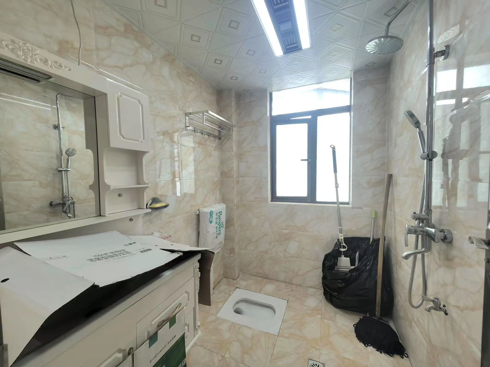 颐和公馆，精装3房2卫，单价3900，好楼层比毛坯都便宜西边户