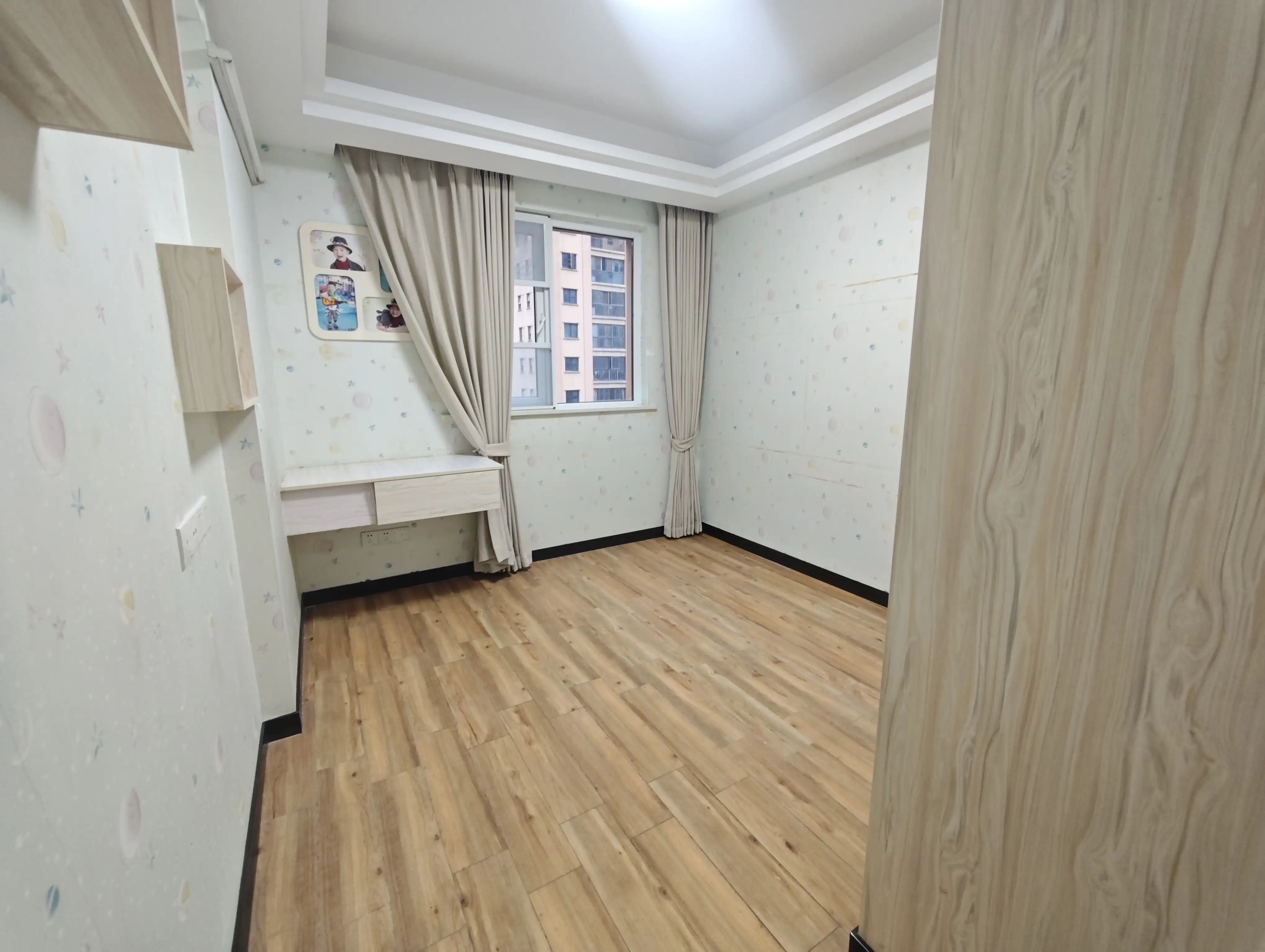 急降5万，满庭春，单价4300，中间好楼层，满二，拎包入住