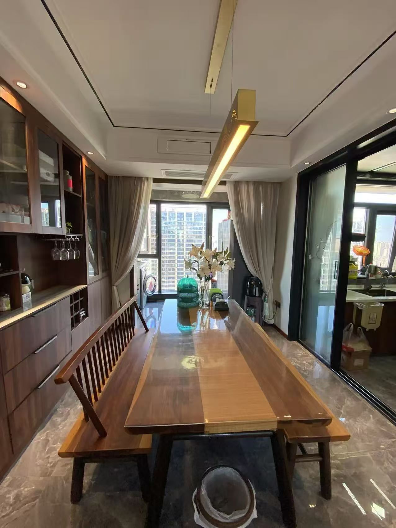 降价了，亏本出，城南，领秀城，凤凰层，东边户，全屋品牌装修，带车位，证满二