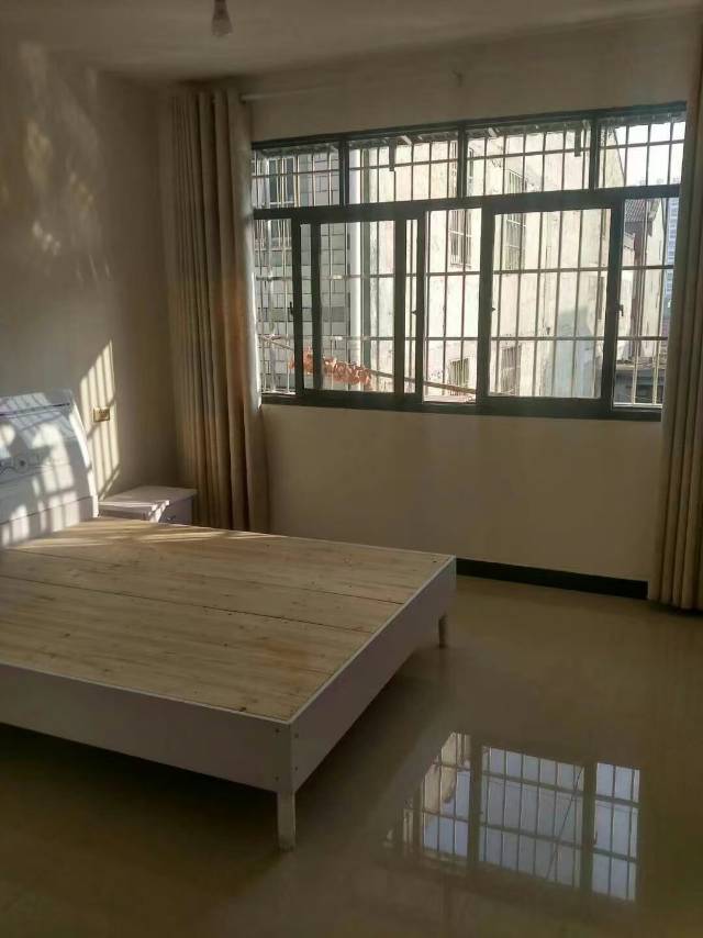 沙嘴四居前通路，房间实拍，拎包入住，（房东直租13593998780）