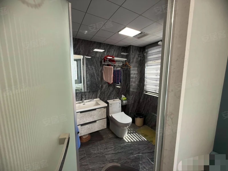 捡漏，城南，荣怀，小高层1梯1户，全新婚房，装修9.9成新。精装三房，朝阳晓学➕朝阳三中，