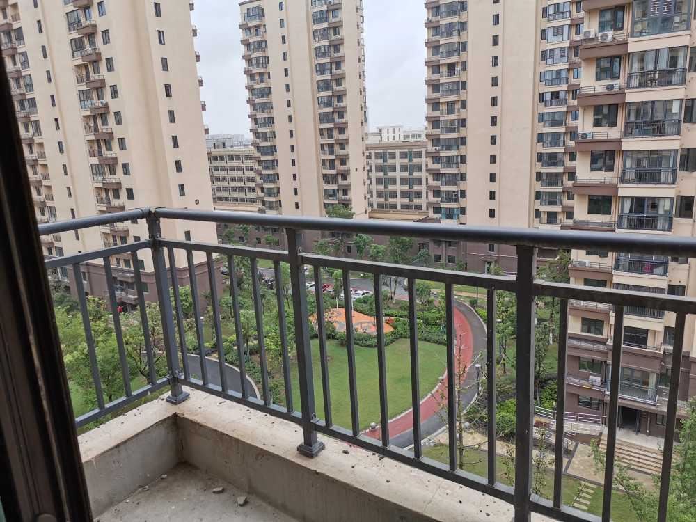 讀榮懷！上清華北大，陪讀自主小戶型 看房，誠心出售