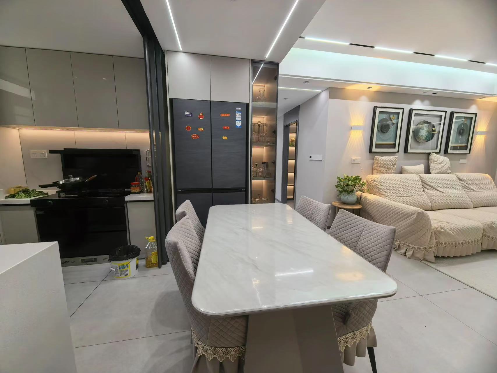 亏本出售，捡漏！风和日丽，精装三房，带一个地下车位，好楼层，证满二年，