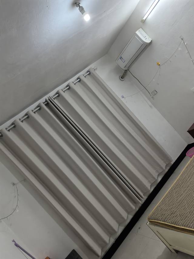 步行街單間出租