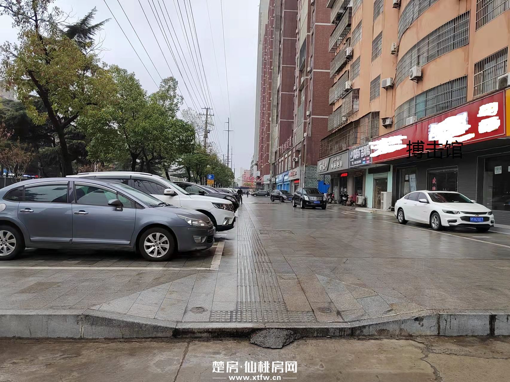 城區(qū)好地段臨街商鋪出租(紐芬蘭大酒店隔壁）