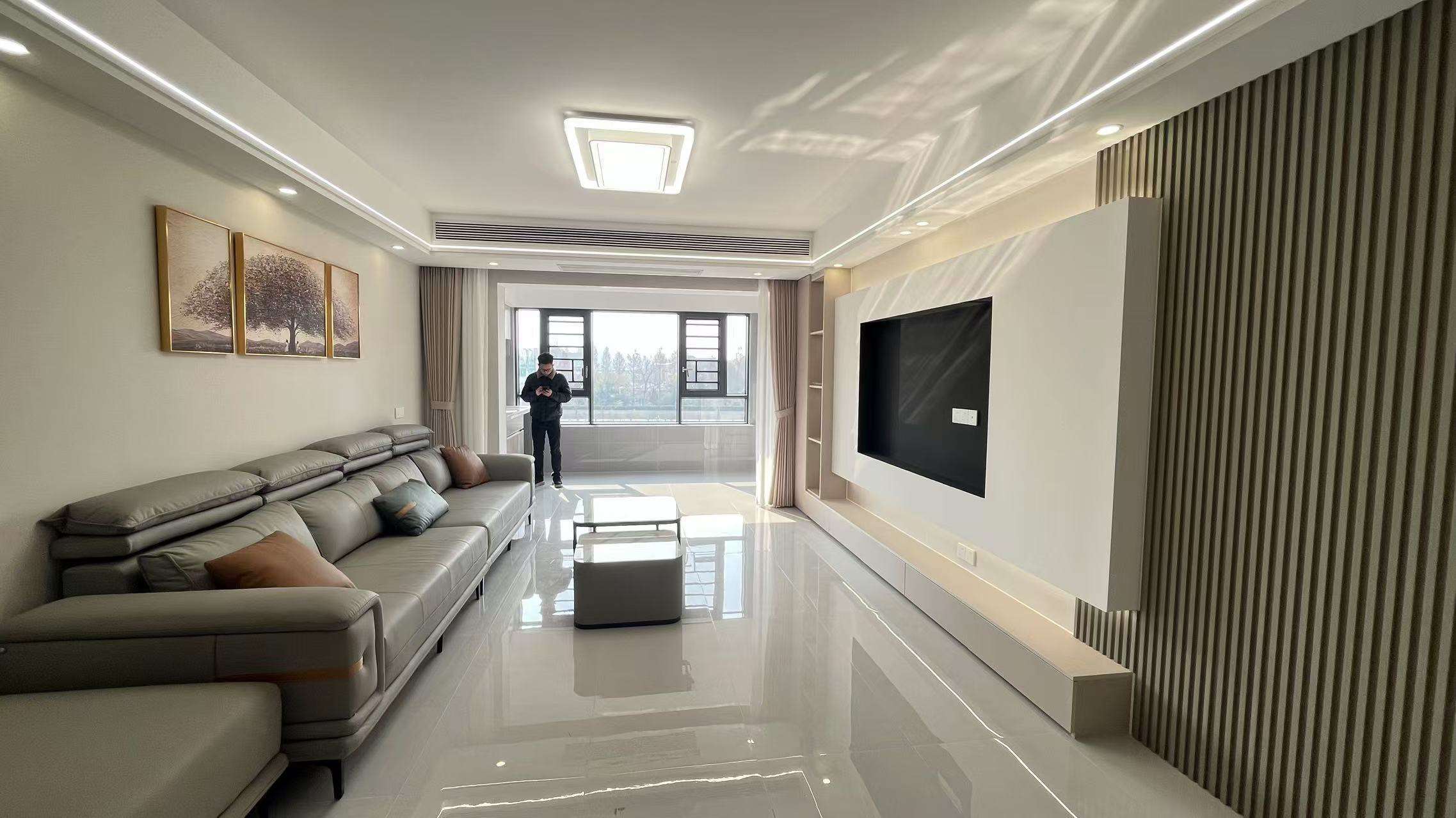 元泰未来城3室2厅2卫全新精装修户型朝方正性价比特别高!