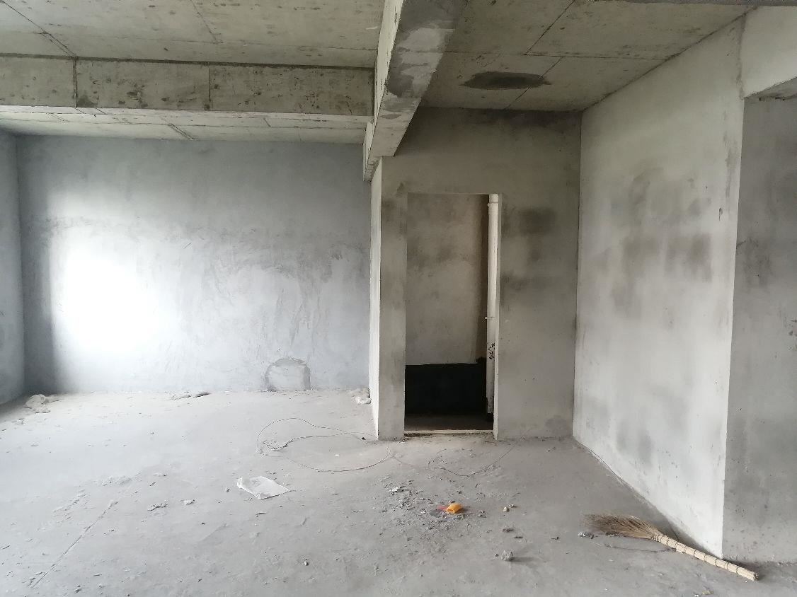 城南花園小區(qū)天誠緣，三房兩廳戶型方正樓層好，房東靠譜！看房方便!