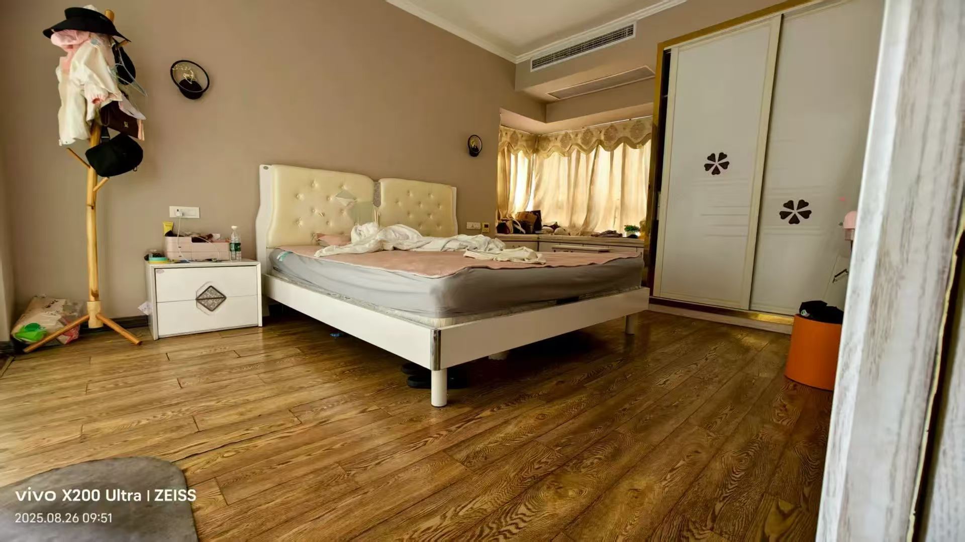 降价了，仙商附近，精装三房，边户单价4400，电梯9楼，实验二小老三中