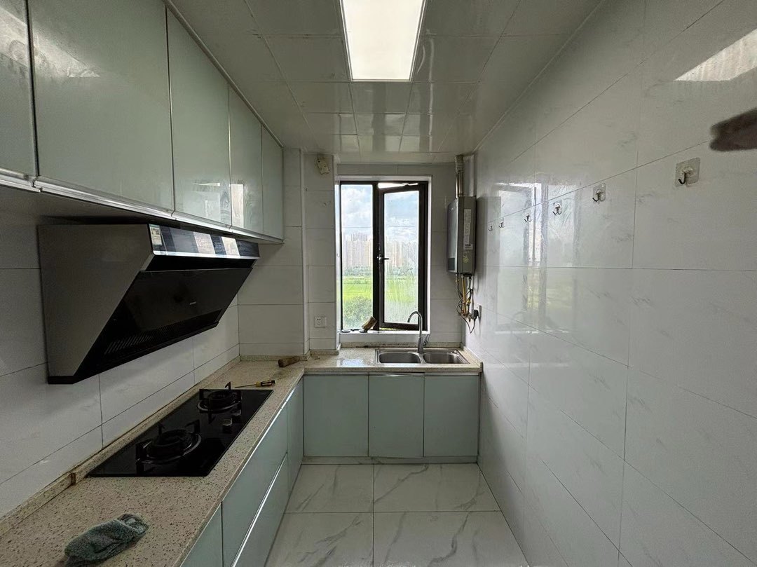 捡漏，城南，荣怀，精装三房，好楼层，业主诚心出售