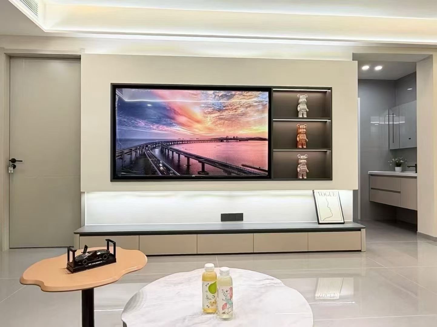 城西，满庭春，单价5500，全新精装，精装三房，过户费超低，中间好楼层