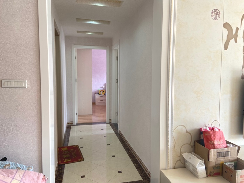 森林國(guó)際城3室2廳精裝修家具家電全配拎包即住優(yōu)價(jià)出租