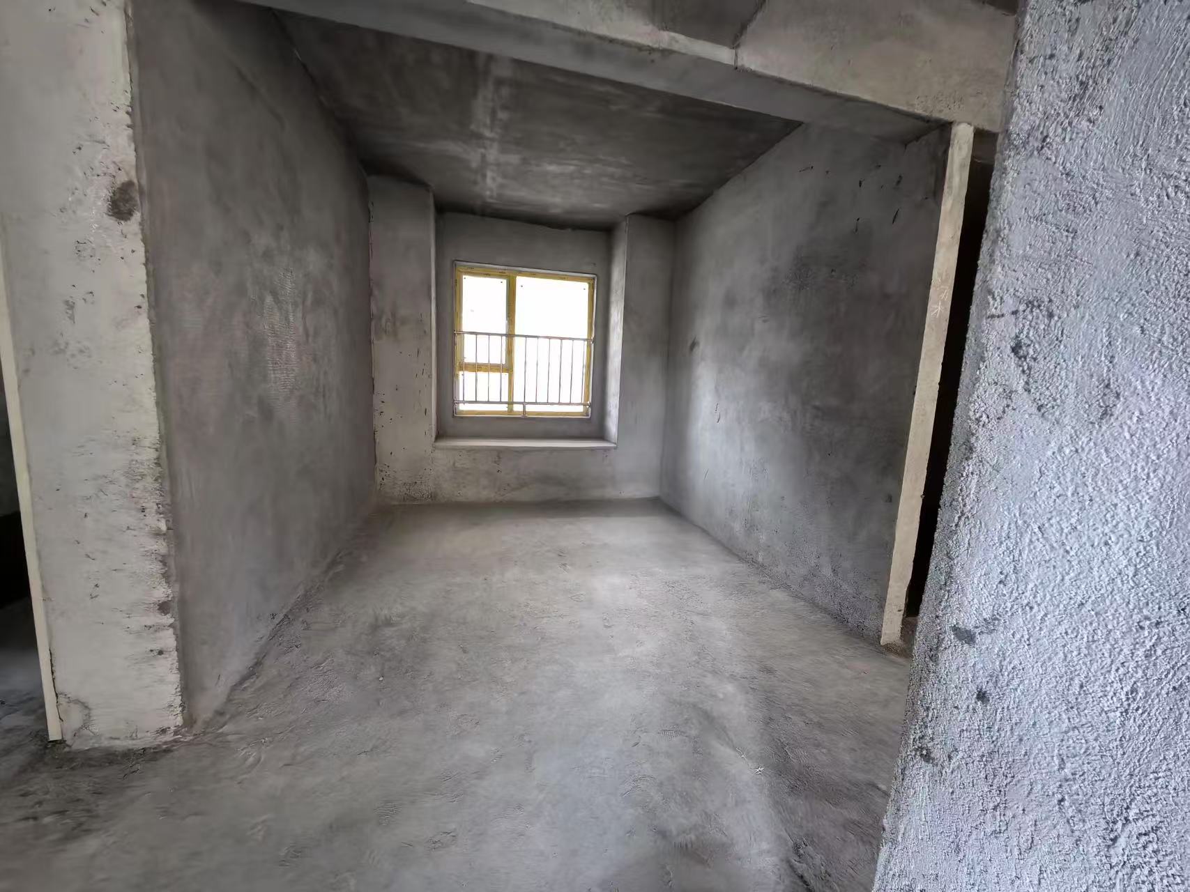 吾悦旁，新城名都，中间楼层单价6000，亏本出，诚心出售