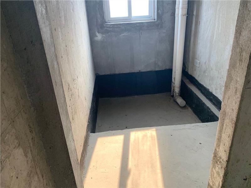城西鴻昇現(xiàn)代城144平大四房送超大入戶花園證滿兩年過戶費低