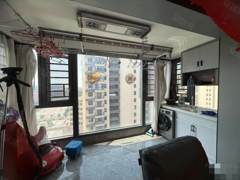 捡漏，城南，荣怀，小高层1梯1户，全新婚房，装修9.9成新。精装三房，朝阳晓学➕朝阳三中，