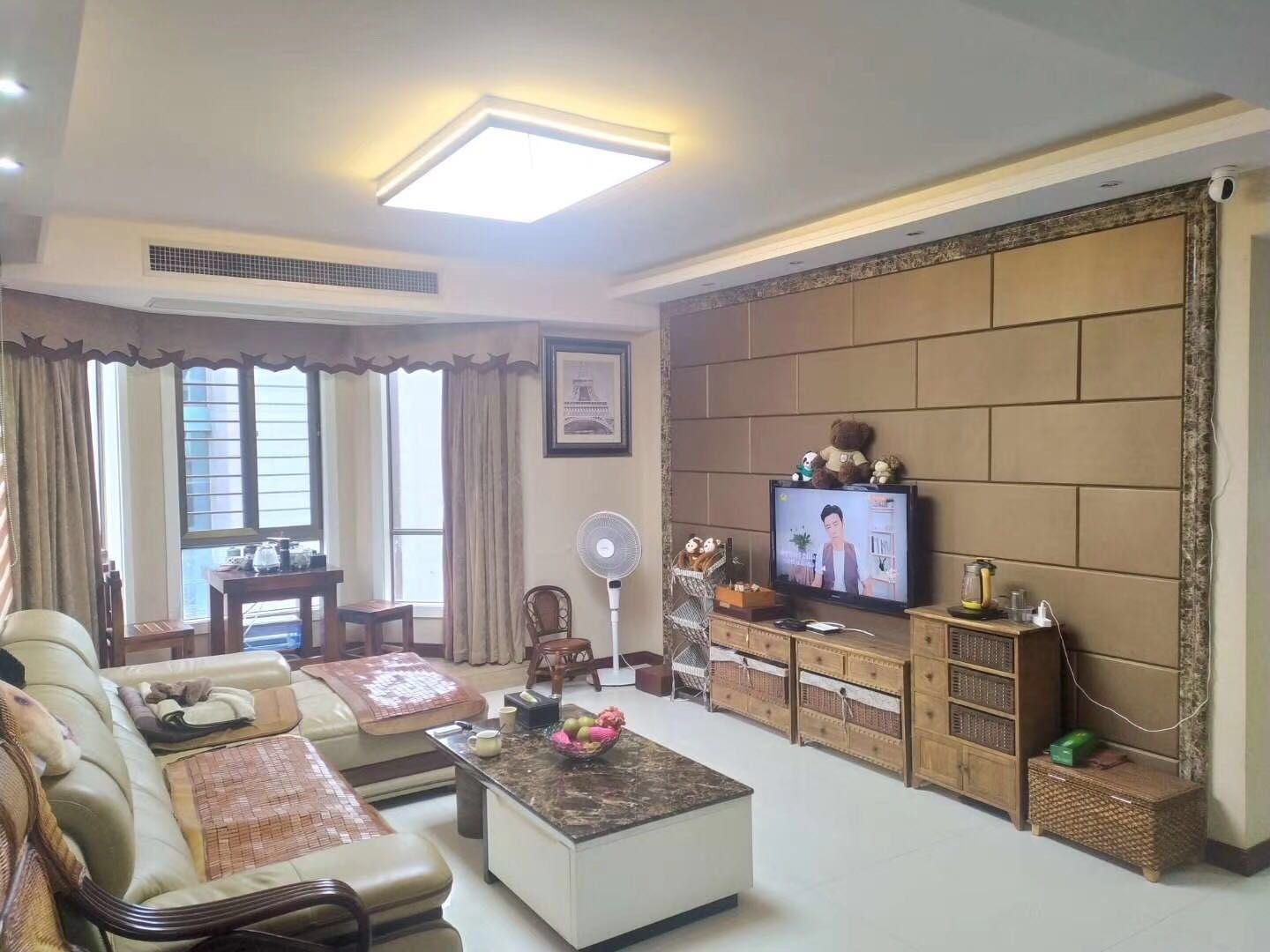 城南金城花園精裝修三房，滿五 