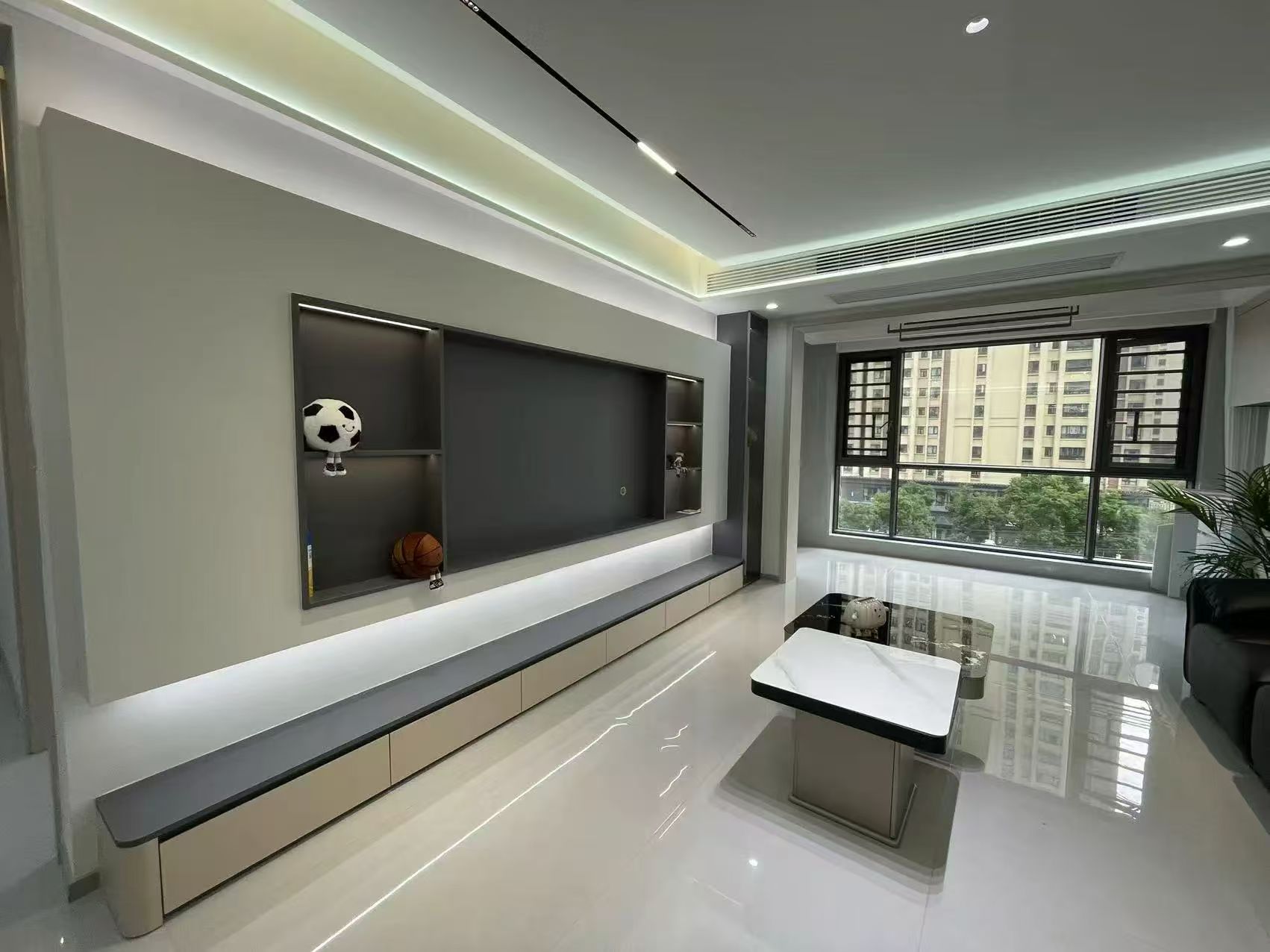 降价了，捡漏，和合国际，全新装修，精装大四房，证满二，诚心出售