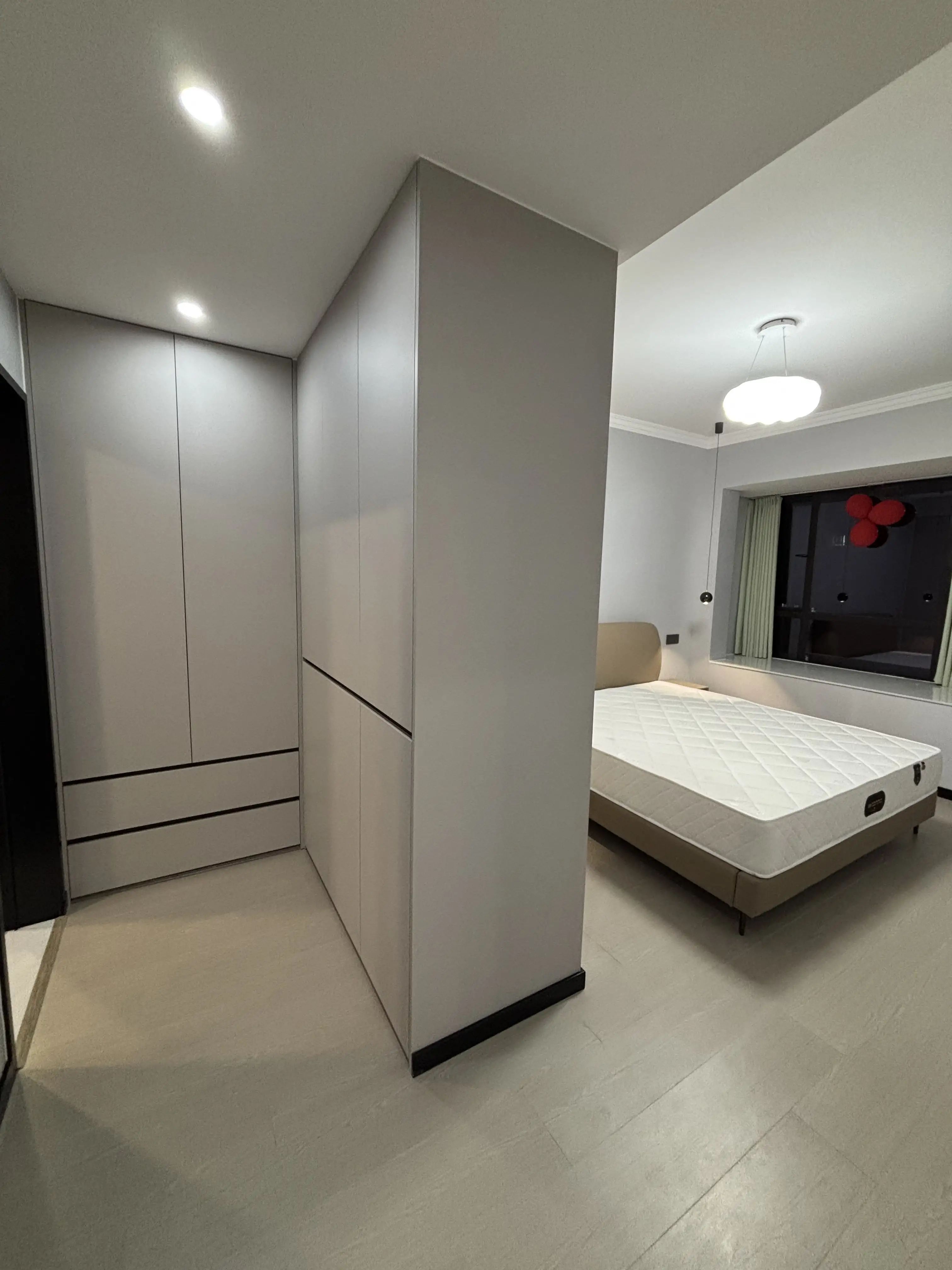 亏本出售，御湖世家，送车位，全新装修婚房，精装三房，好楼层