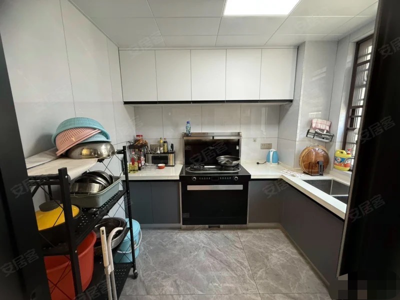 捡漏，城南，荣怀，小高层1梯1户，全新婚房，装修9.9成新。精装三房，朝阳晓学➕朝阳三中，