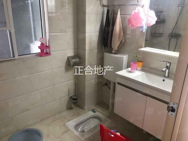 天誠緣精裝三房中層全屋精裝修滿二業(yè)主誠意售