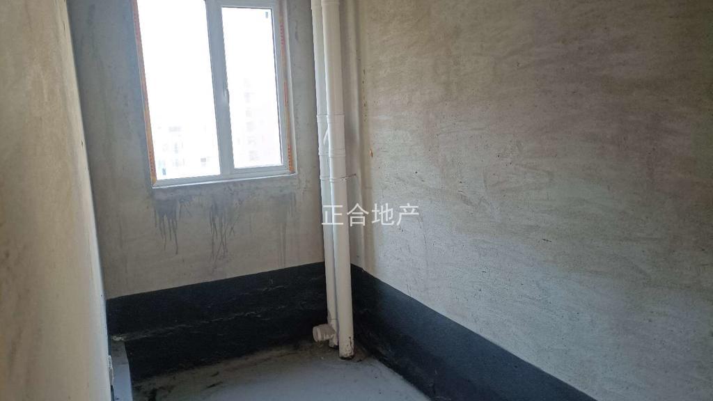 捡漏，城南，银孚领秀城，降价，西边户，带车位78万，证满二